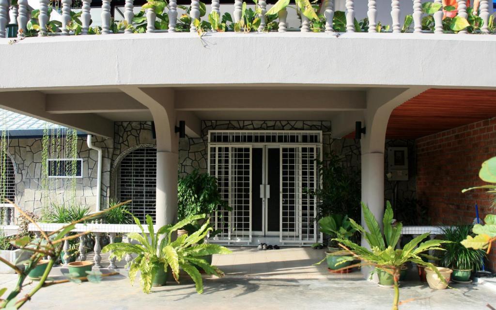 Morning Glory Guest House Кучінг Екстер'єр фото